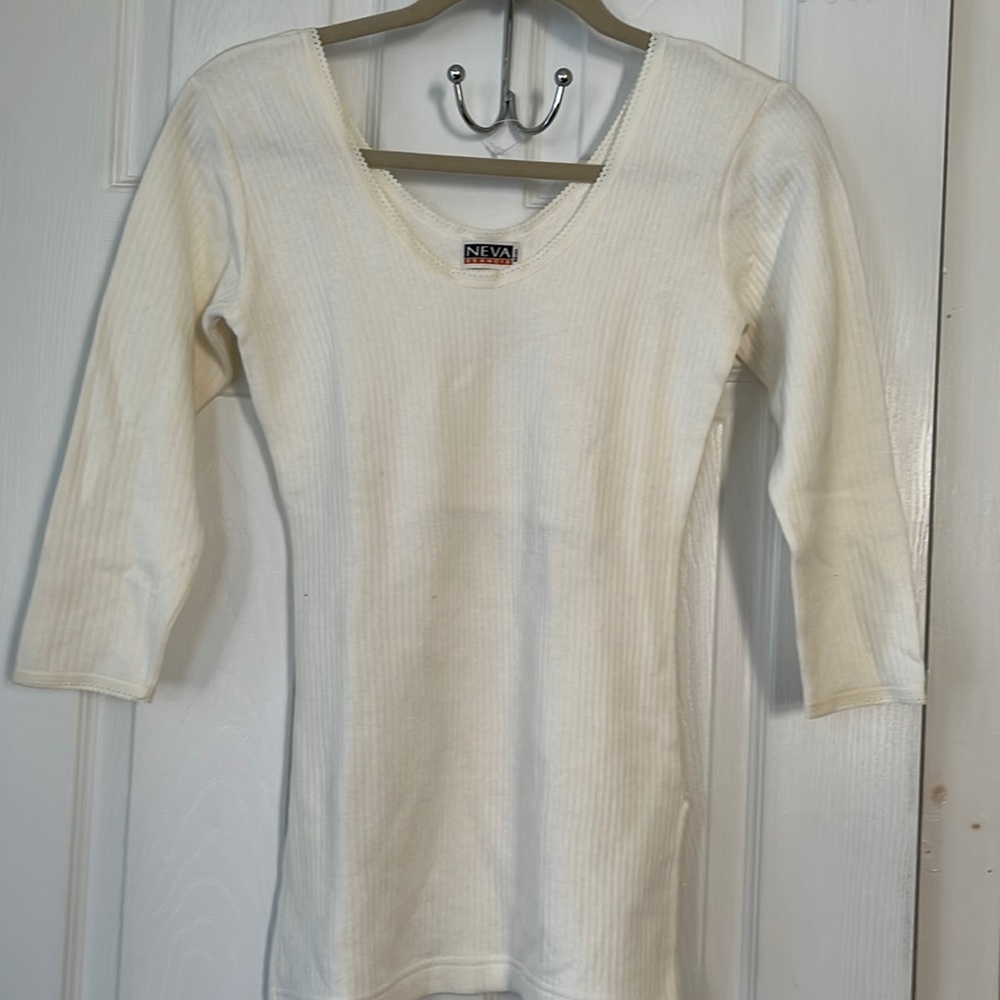Neva Esancia Women Inner Warm Soft 3/4 Sleeves Deep Round Neck M Off White NWOT